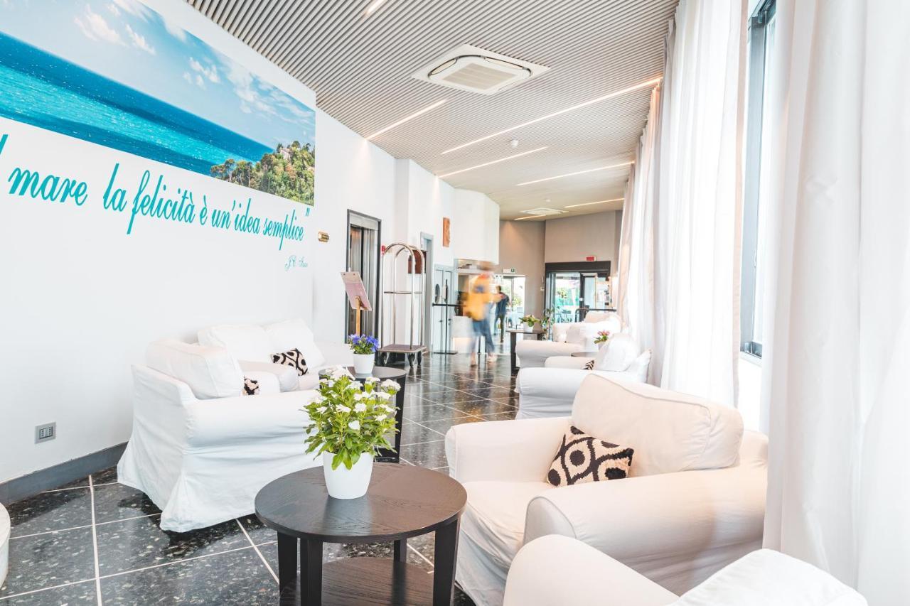 Hotel Santa Maria Chiavari Dış mekan fotoğraf